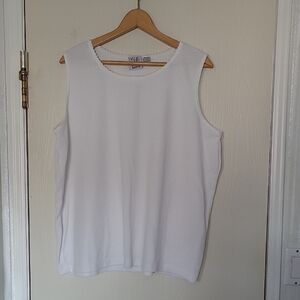 Best United Garmet Co Tank Top